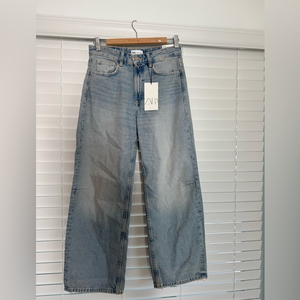 Zara Baggy High Rise Wide Leg Jeans Light Wash NWT Size 4